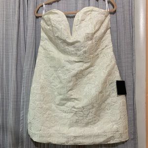 Lulus white strapless dress